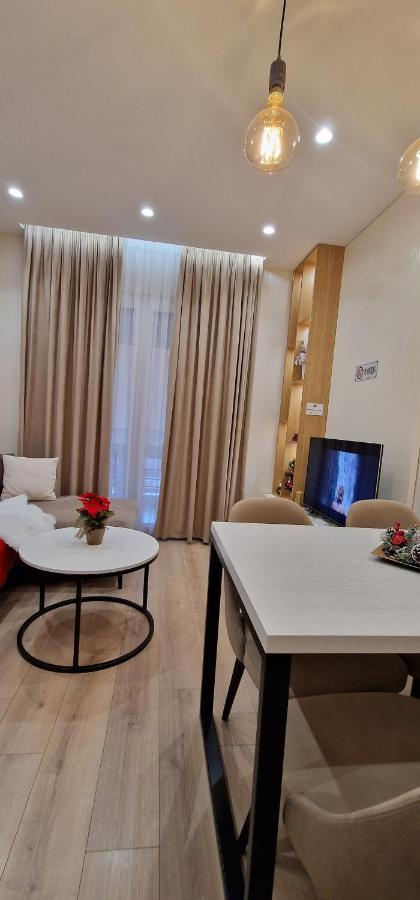 Arkle Apartment 1 Tirana Eksteriør billede